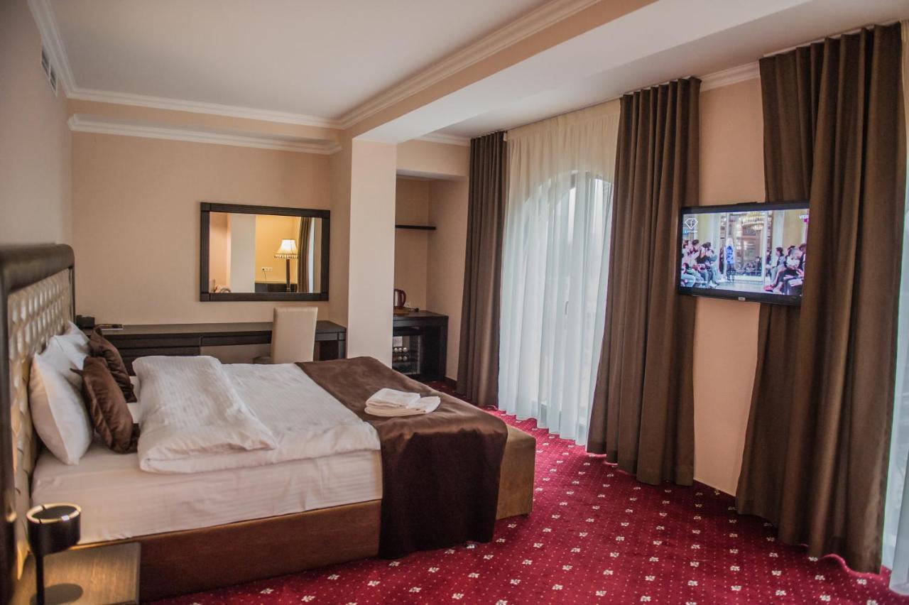 Bernardazzi Grand Hotel&SPA Chişinău Esterno foto