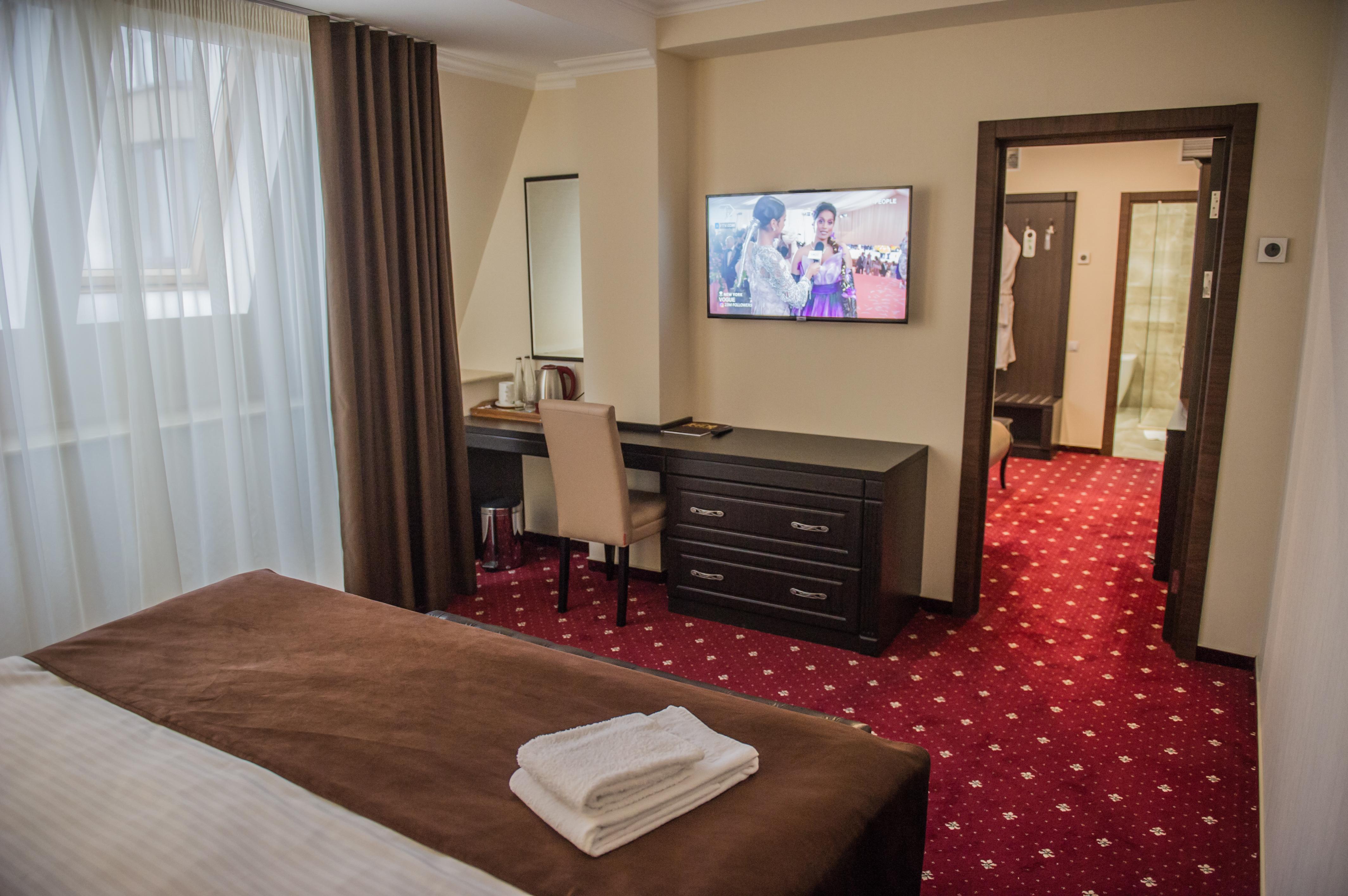 Bernardazzi Grand Hotel&SPA Chişinău Esterno foto