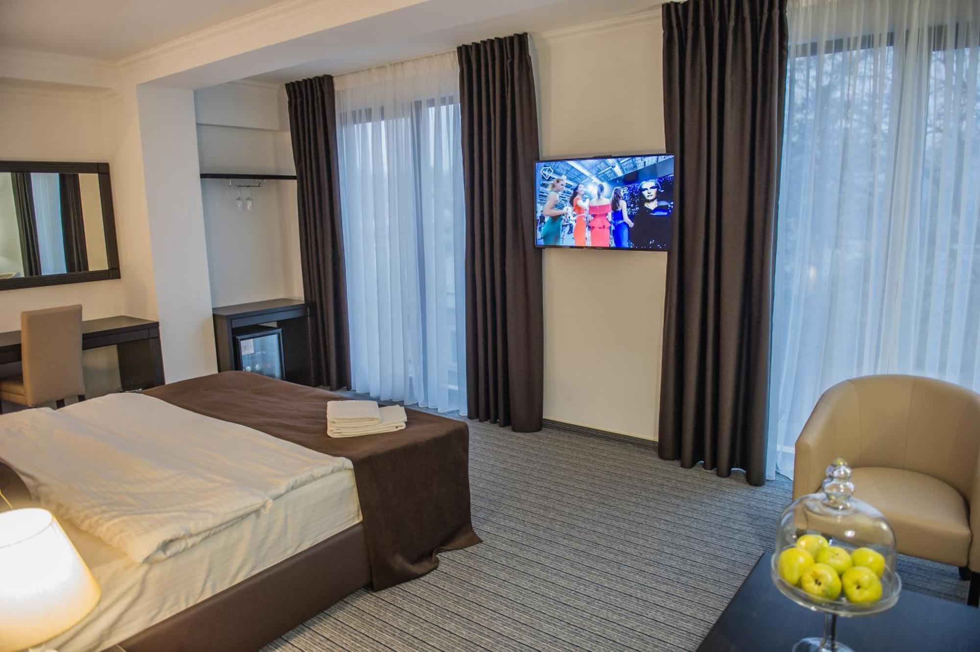 Bernardazzi Grand Hotel&SPA Chişinău Esterno foto